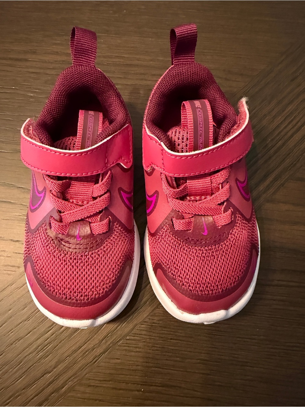 Nike Cosmic Runner Sneakers